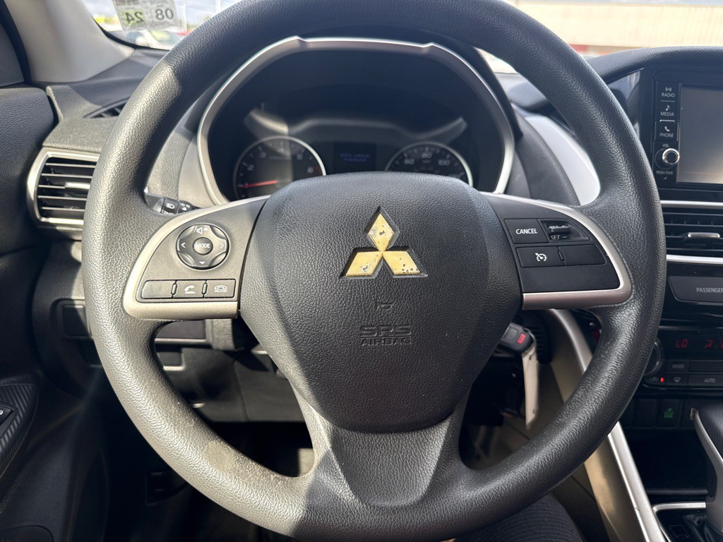2020 Mitsubishi Eclipse Image 19