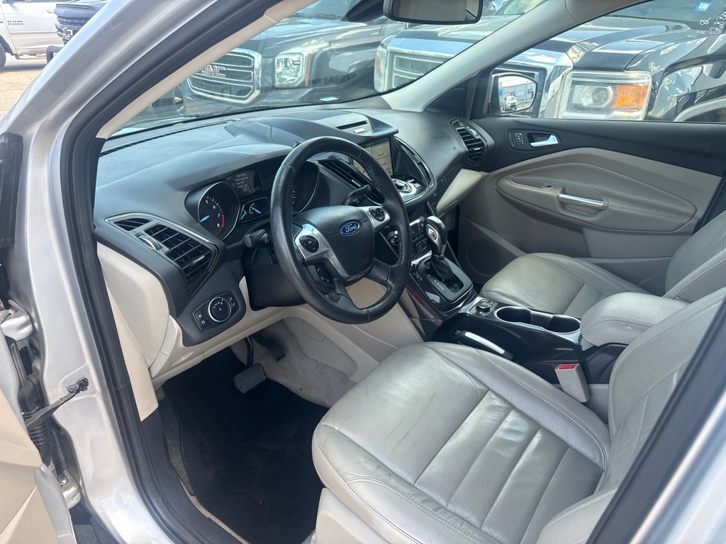 2016 Ford Escape Image 10