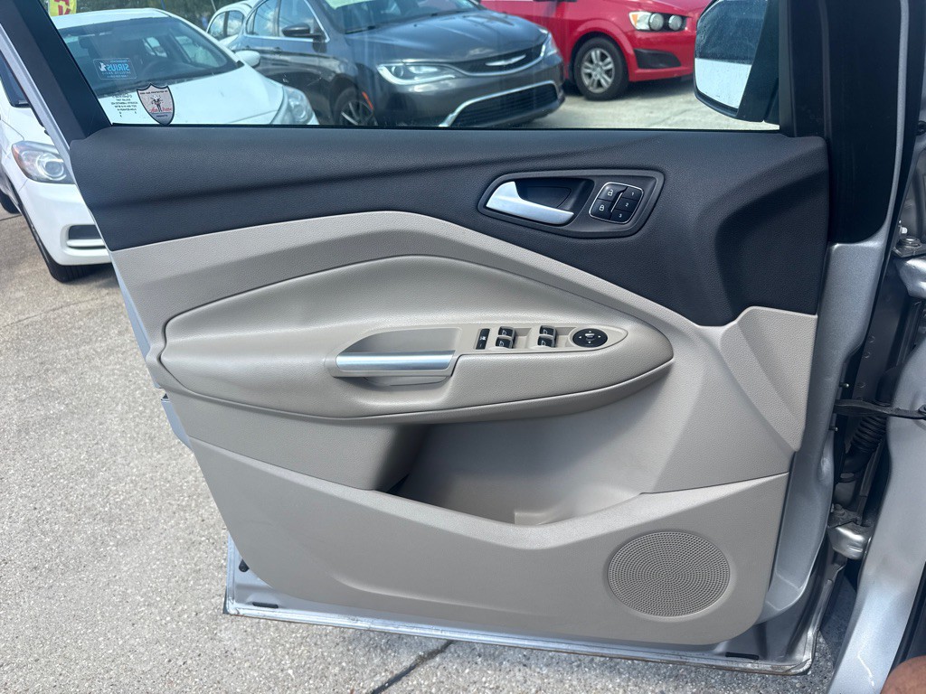 2016 Ford Escape Image 21