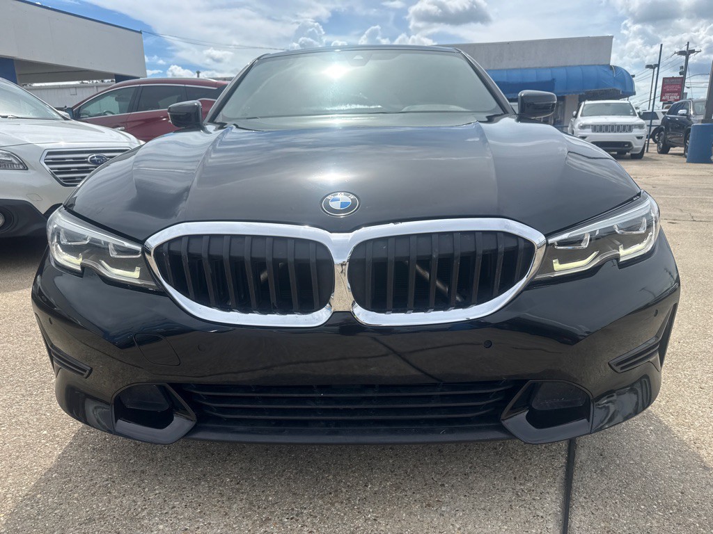 2019 BMW 3 Series Image 3