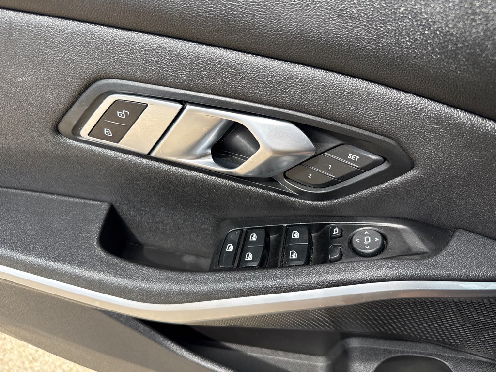 2019 BMW 3 Series Image 21