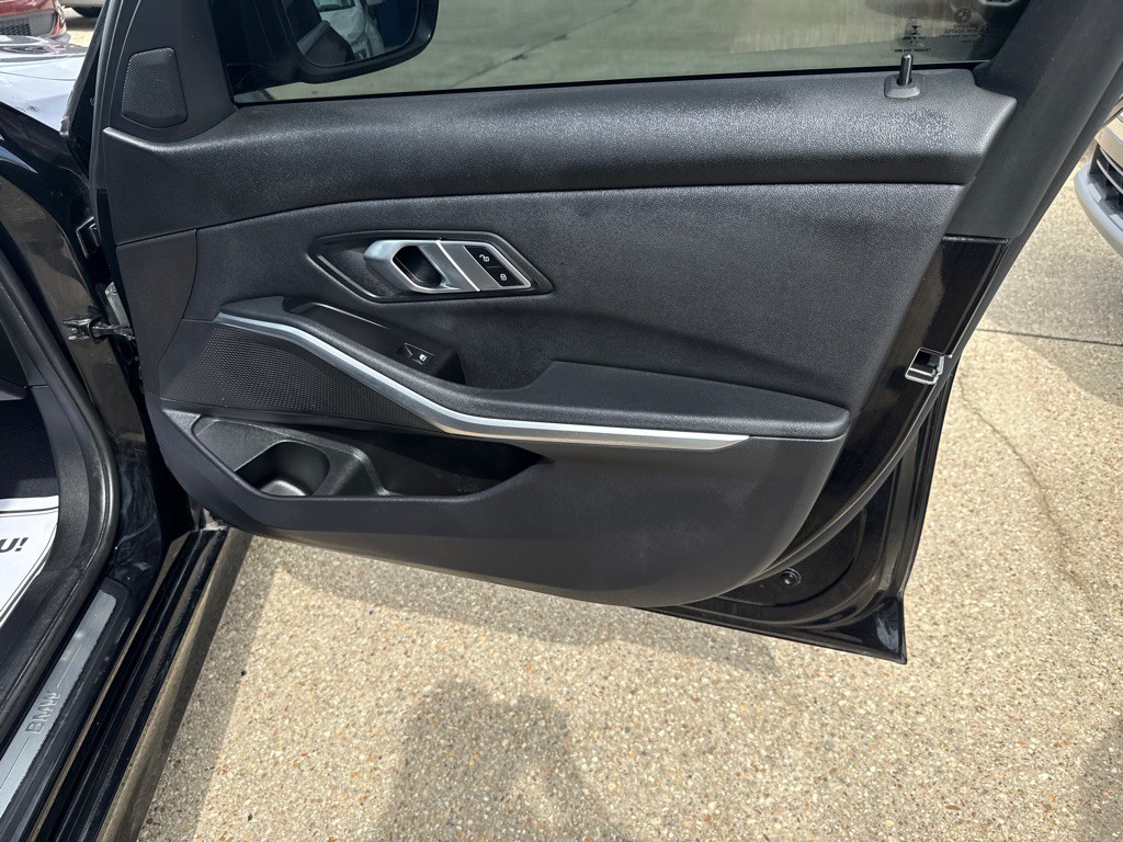 2019 BMW 3 Series Image 28