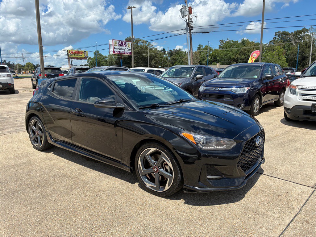 2020 Hyundai Veloster Image 3