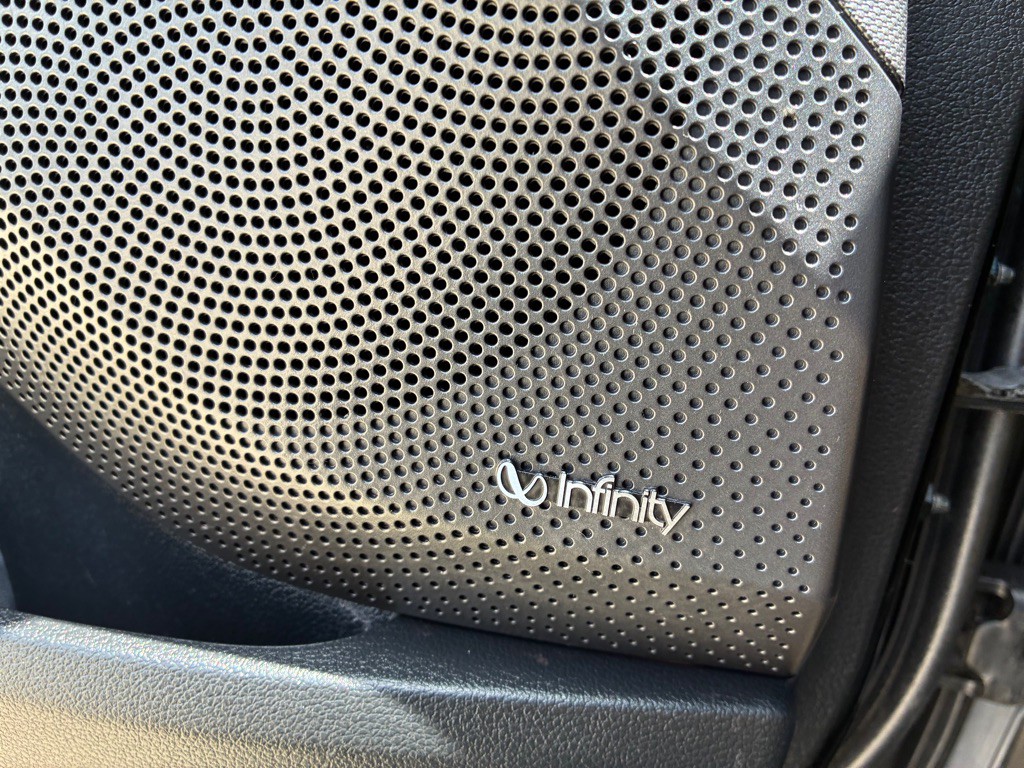 2020 Hyundai Veloster Image 15