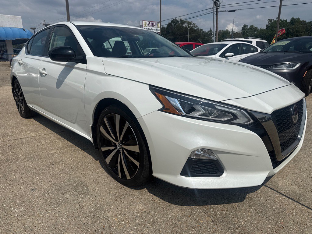 2022 Nissan Altima Image 4