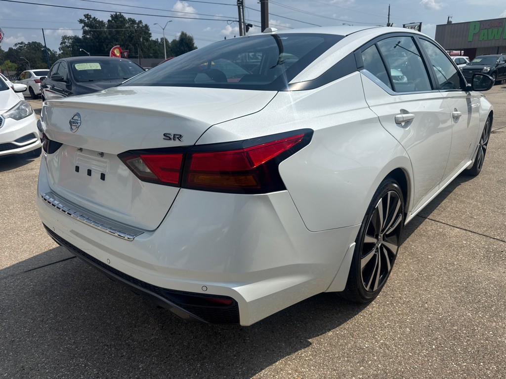 2022 Nissan Altima Image 6