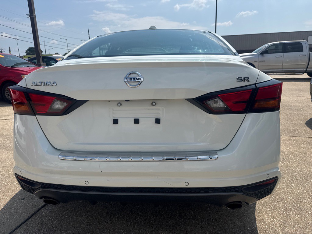 2022 Nissan Altima Image 7