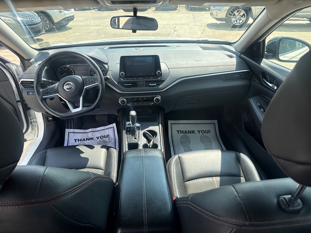 2022 Nissan Altima Image 13