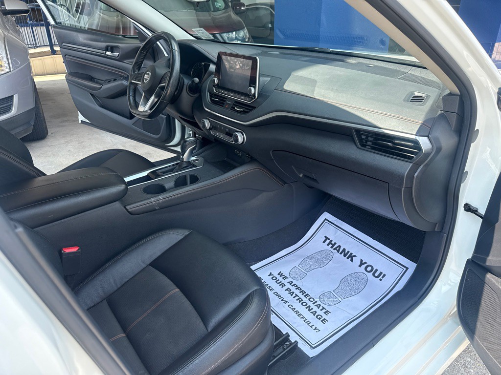 2022 Nissan Altima Image 25