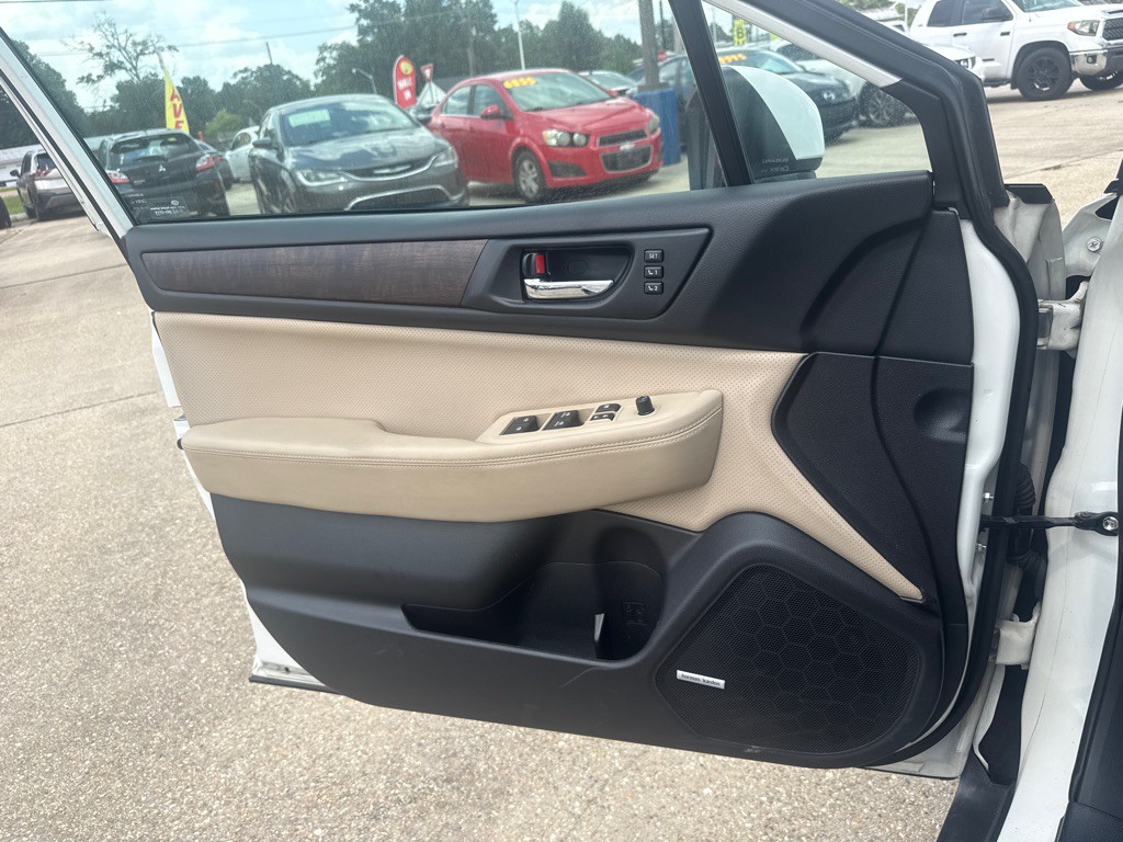 2017 Subaru Outback Image 21