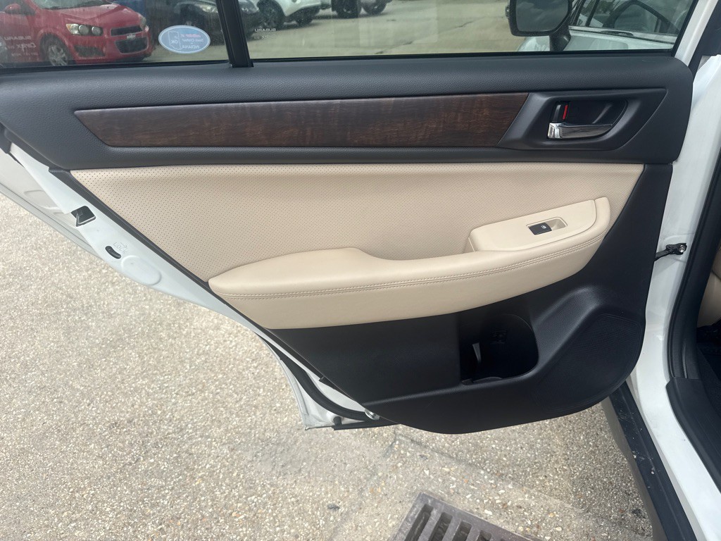 2017 Subaru Outback Image 23