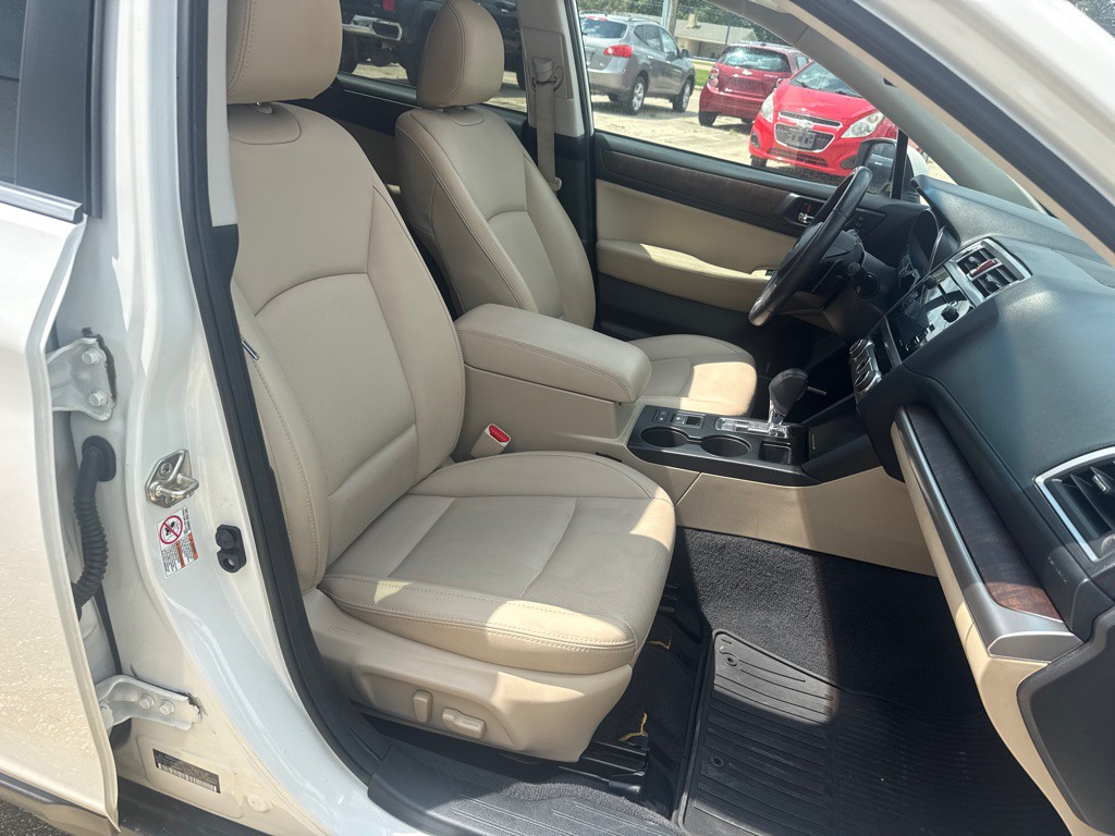 2017 Subaru Outback Image 31