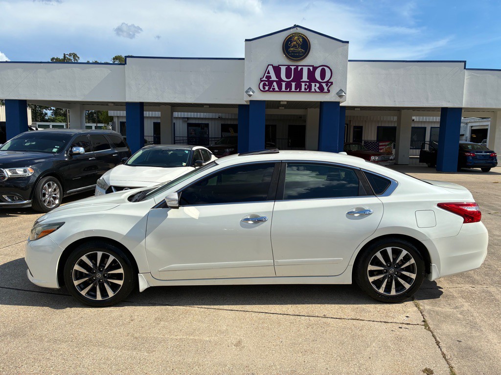 2016 Nissan Altima Image 8