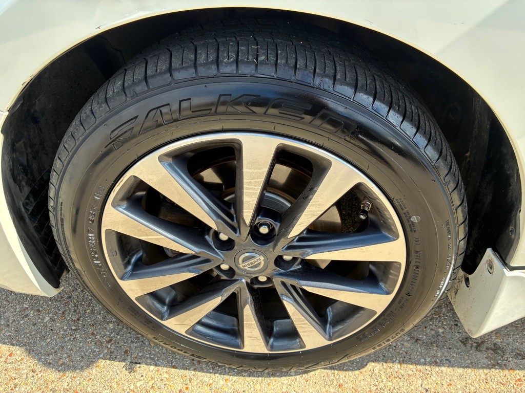 2016 Nissan Altima Image 29