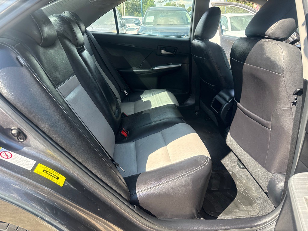 2012 Toyota Camry Image 20