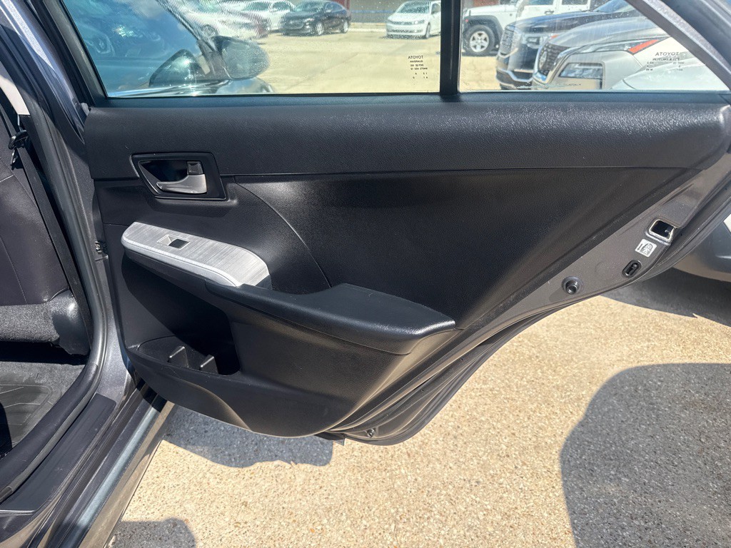 2012 Toyota Camry Image 21