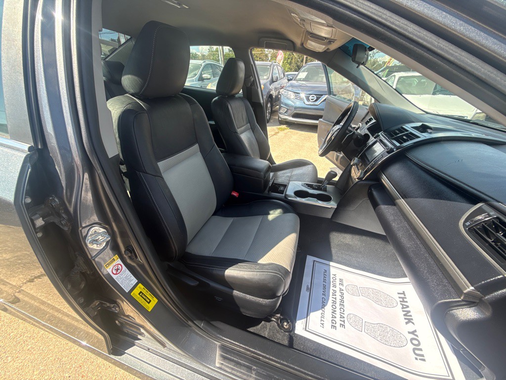 2012 Toyota Camry Image 23