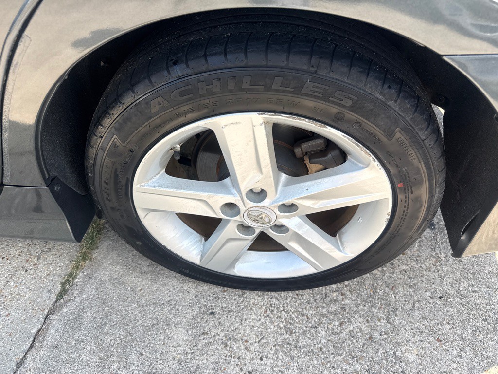 2012 Toyota Camry Image 27
