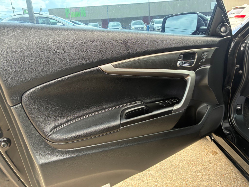 2017 Honda Accord Image 11