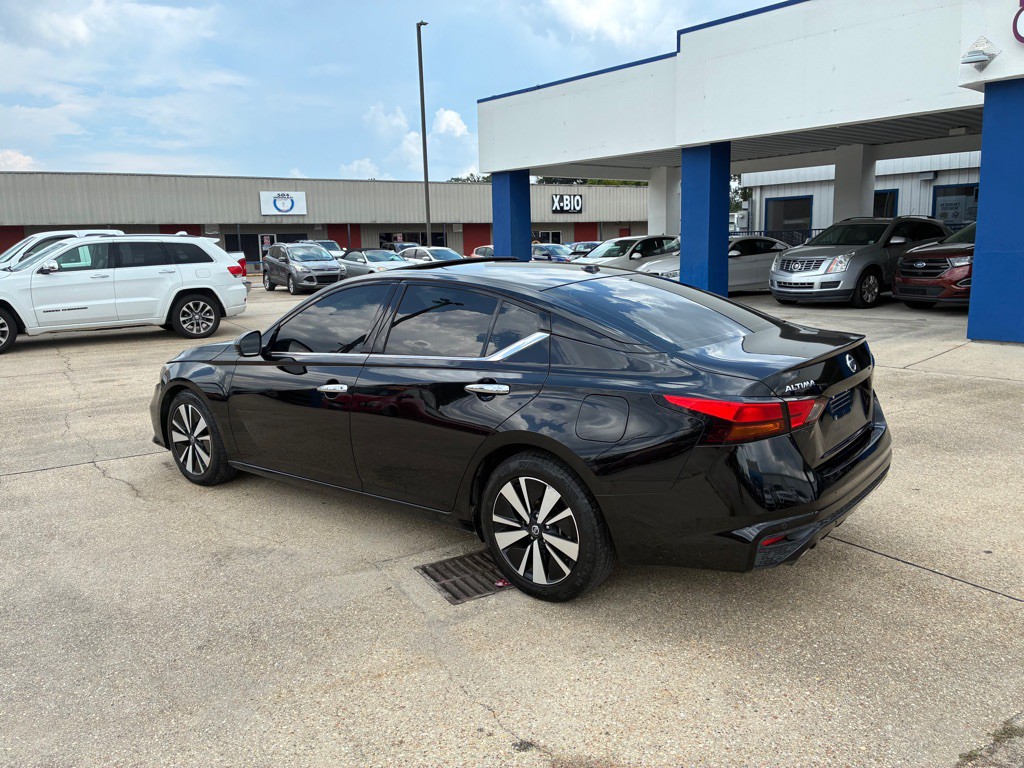 2020 Nissan Altima Image 7