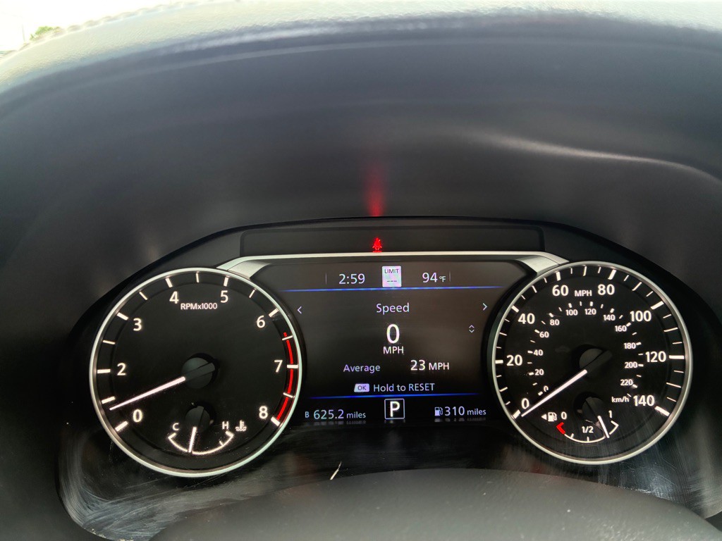 2020 Nissan Altima Image 10
