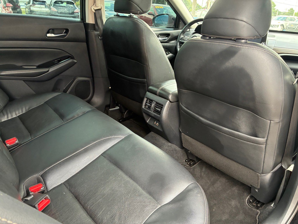 2020 Nissan Altima Image 20