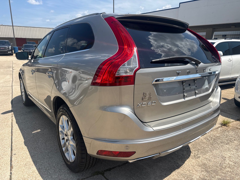 2016 Volvo XC60 Image 8