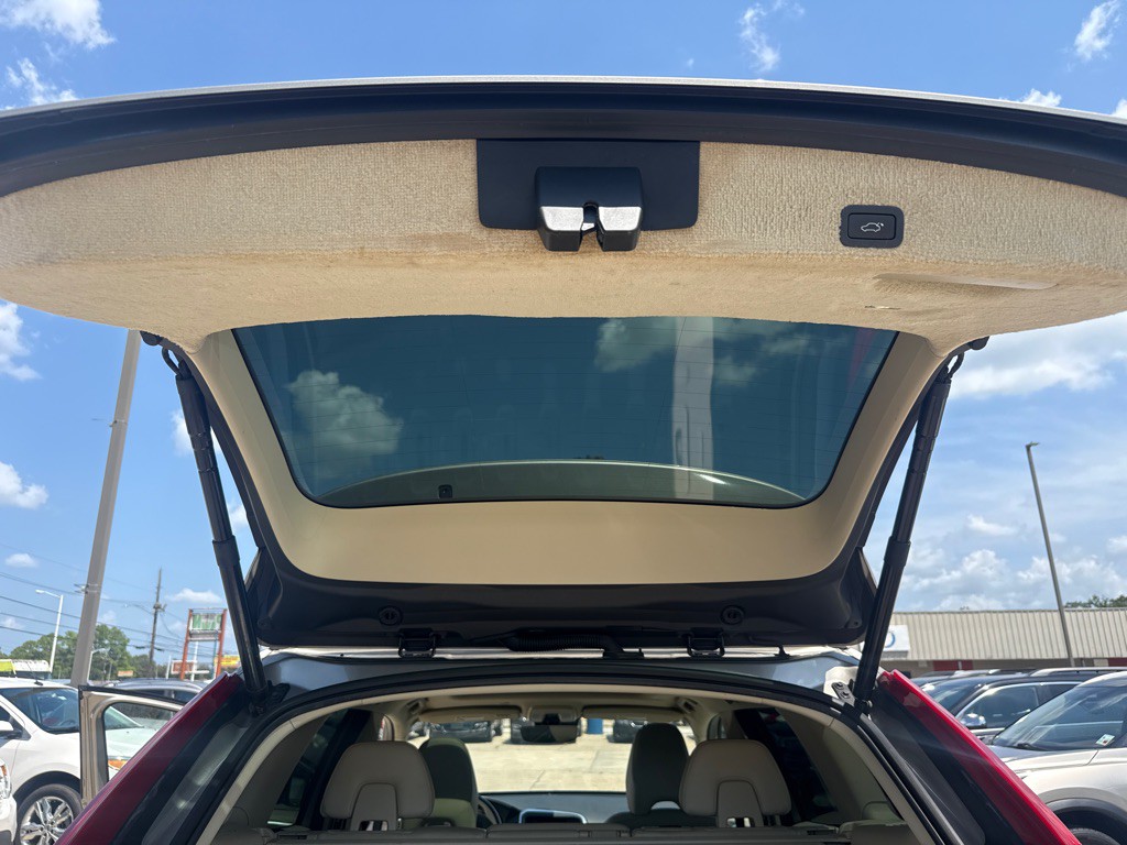 2016 Volvo XC60 Image 25