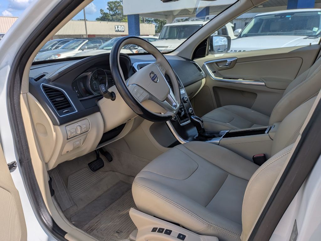2016 Volvo XC60 Image 6