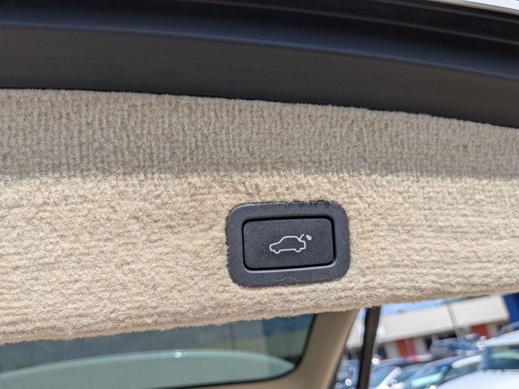 2016 Volvo XC60 Image 17