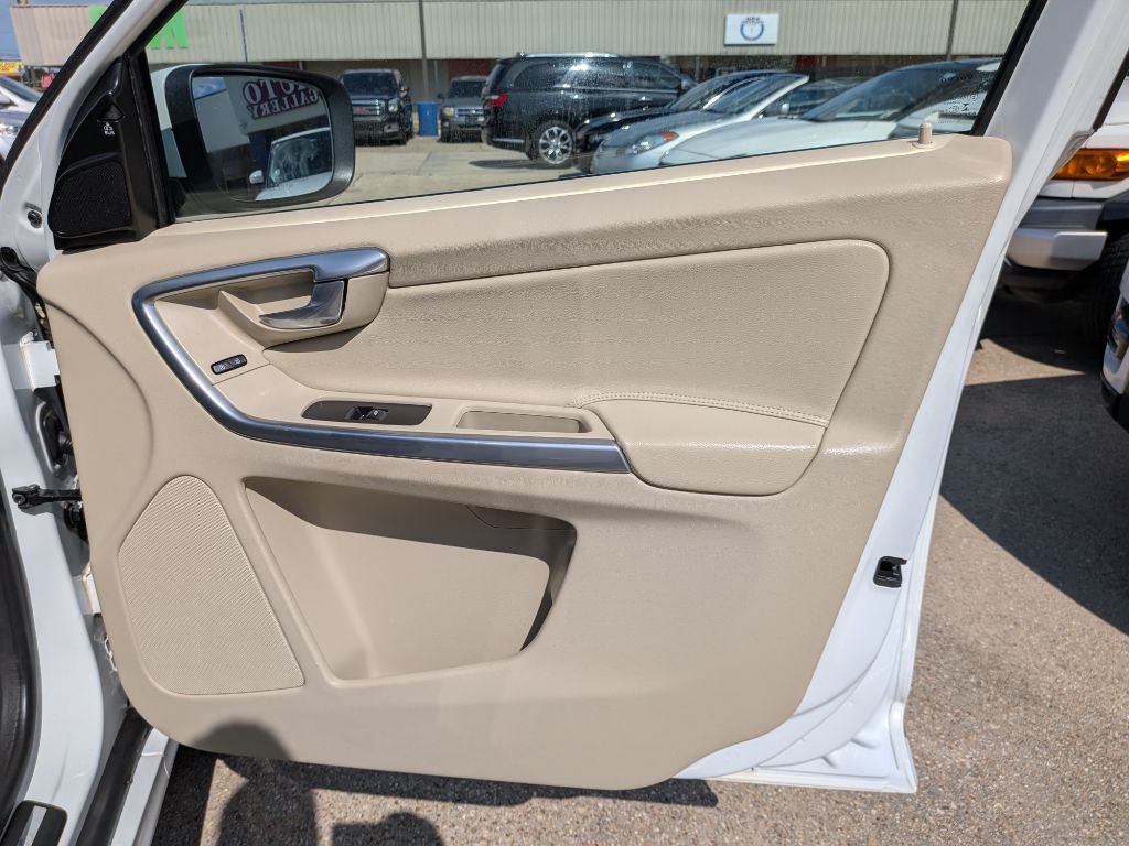 2016 Volvo XC60 Image 20
