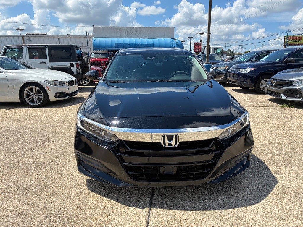2019 Honda Accord Image 2