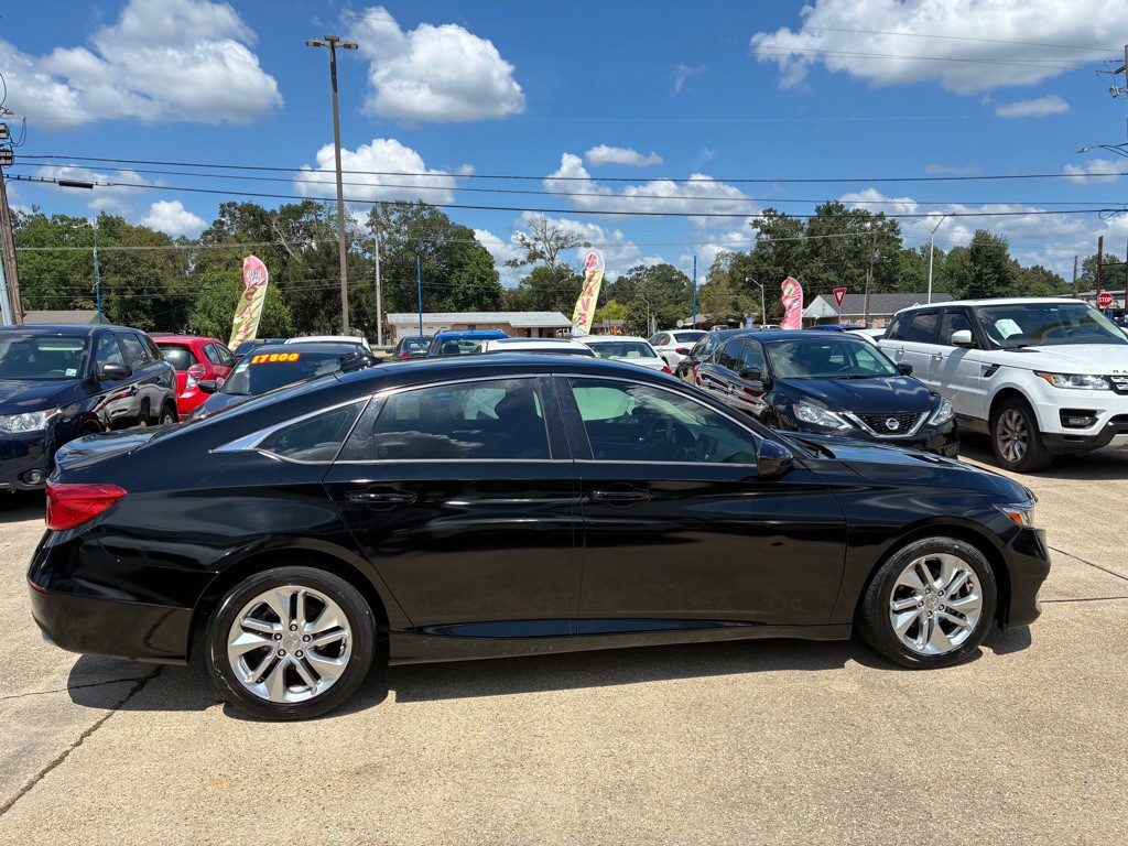 2019 Honda Accord Image 4