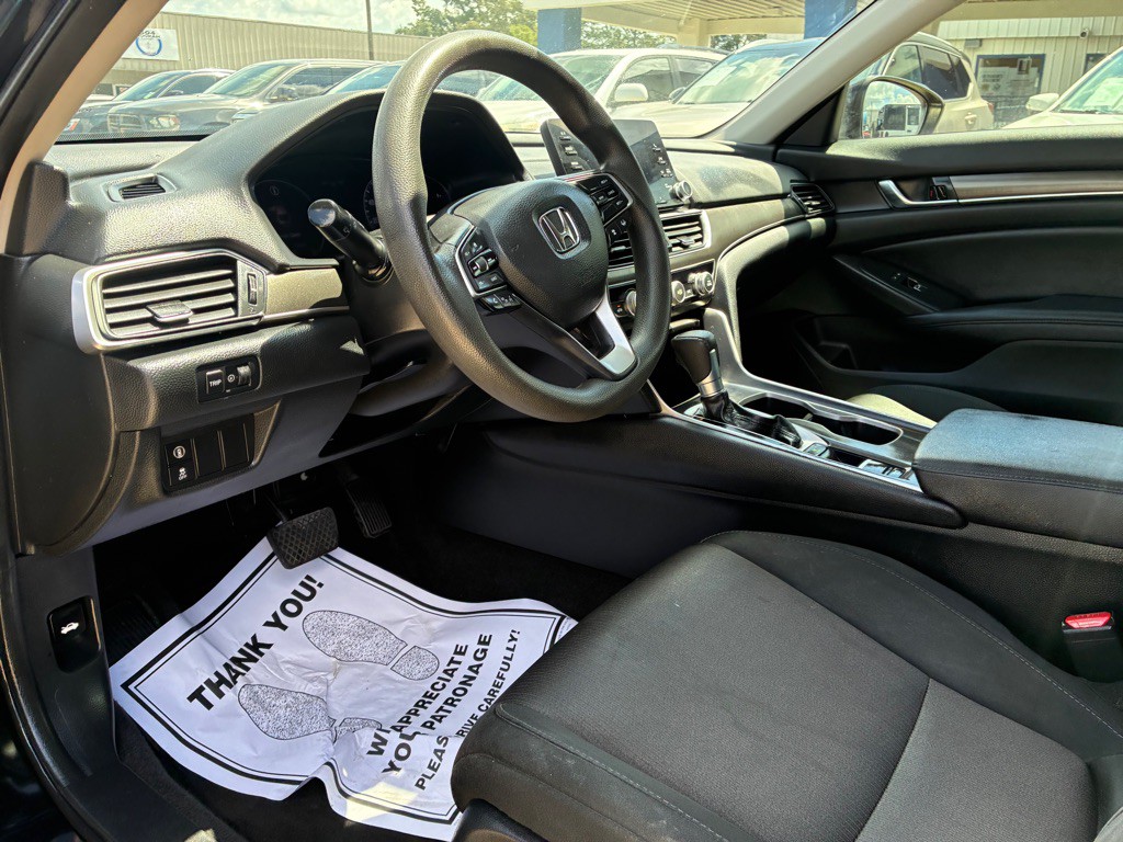 2019 Honda Accord Image 9