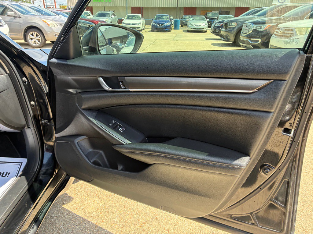 2019 Honda Accord Image 22