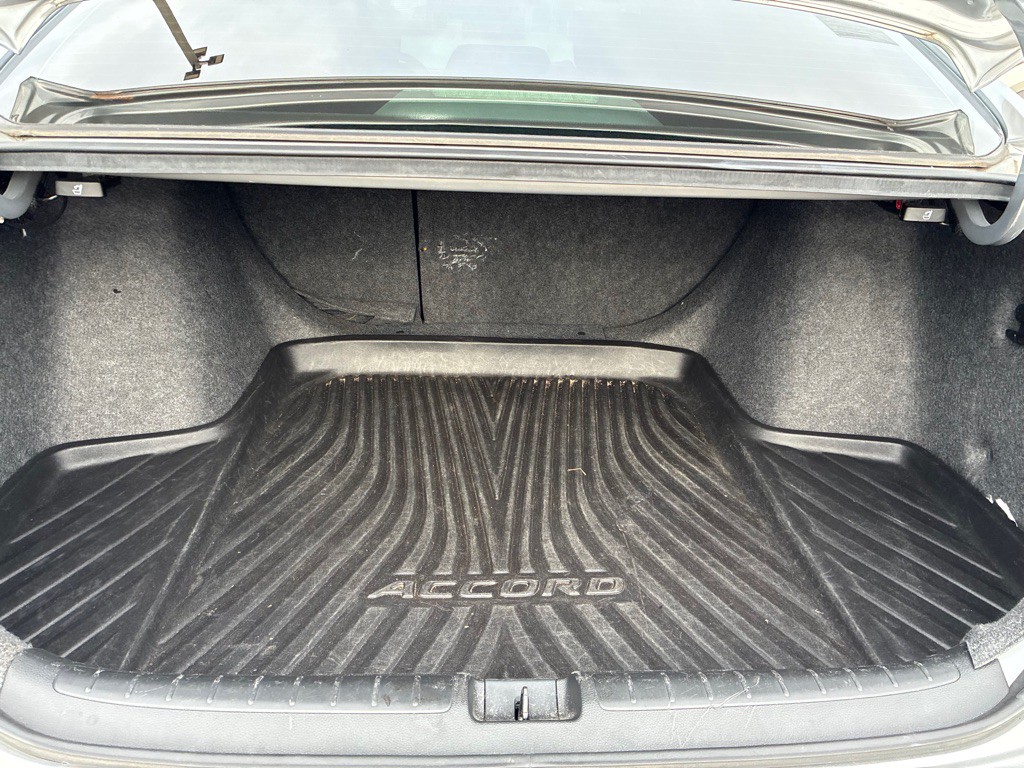 2019 Honda Accord Image 18