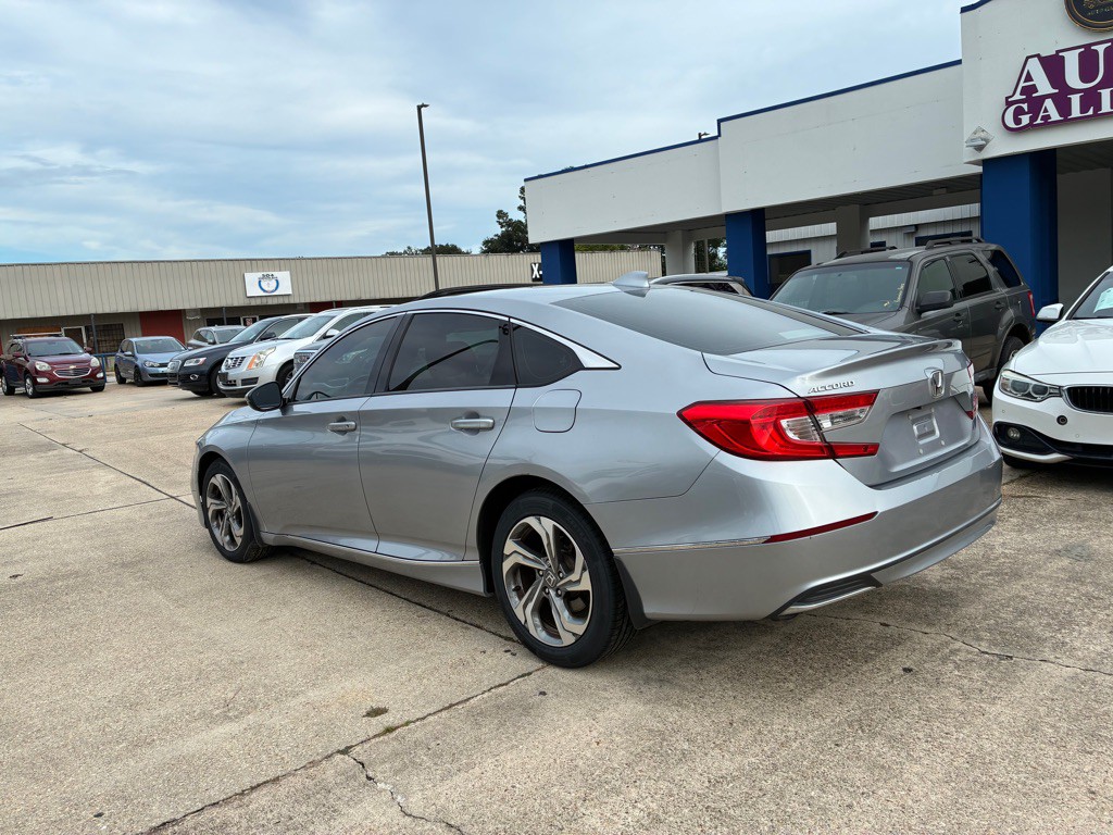 2019 Honda Accord Image 8
