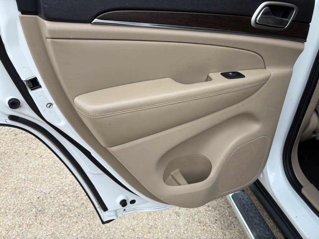 2015 Jeep Grand Cherokee Image 15