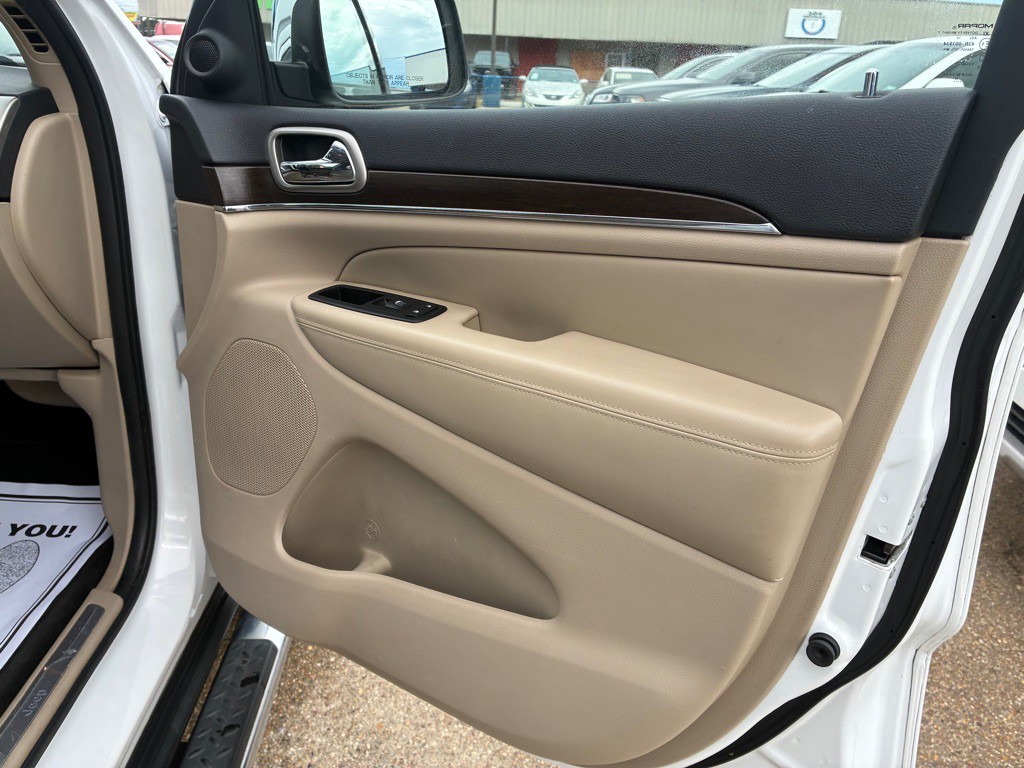 2015 Jeep Grand Cherokee Image 23