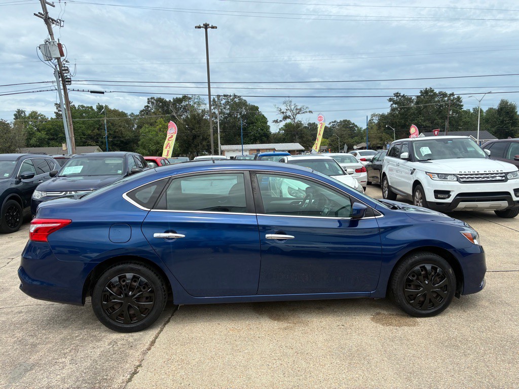 2019 Nissan Sentra Image 4