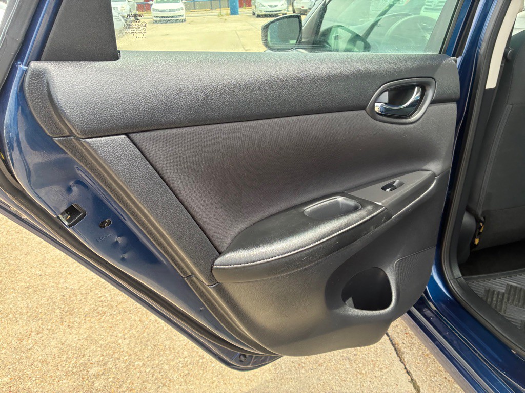 2019 Nissan Sentra Image 14