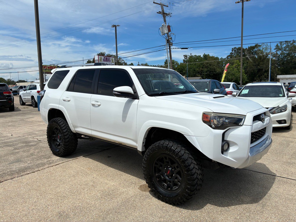 2015 Toyota 4Runner Image 3