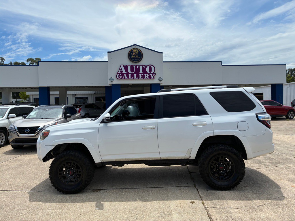 2015 Toyota 4Runner Image 8