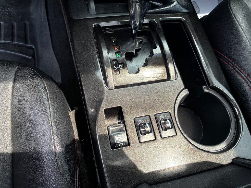 2015 Toyota 4Runner Image 12