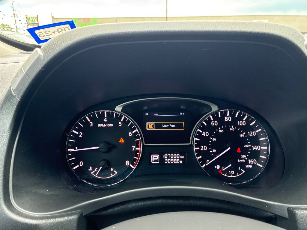 2013 Nissan Pathfinder Image 11