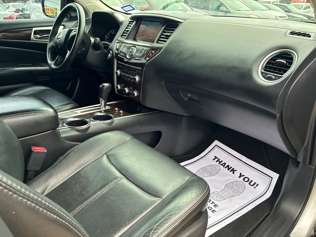 2013 Nissan Pathfinder Image 29