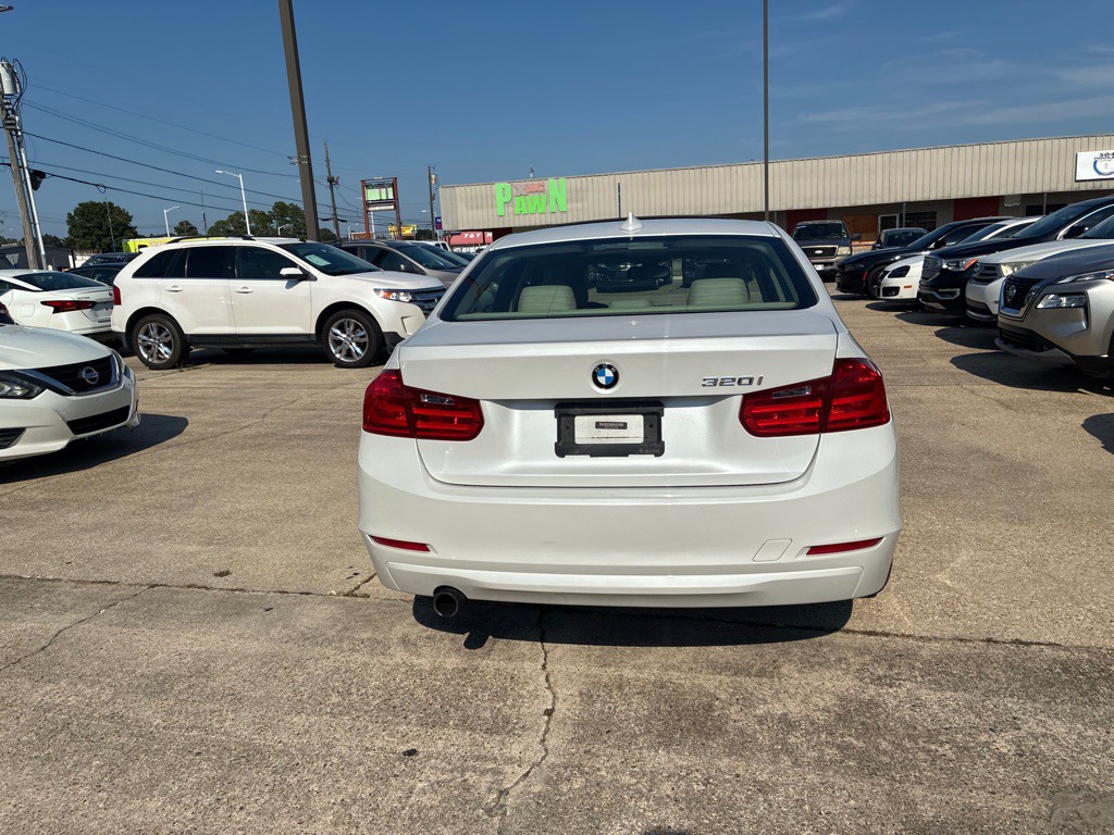 2014 BMW 3 Series Image 6