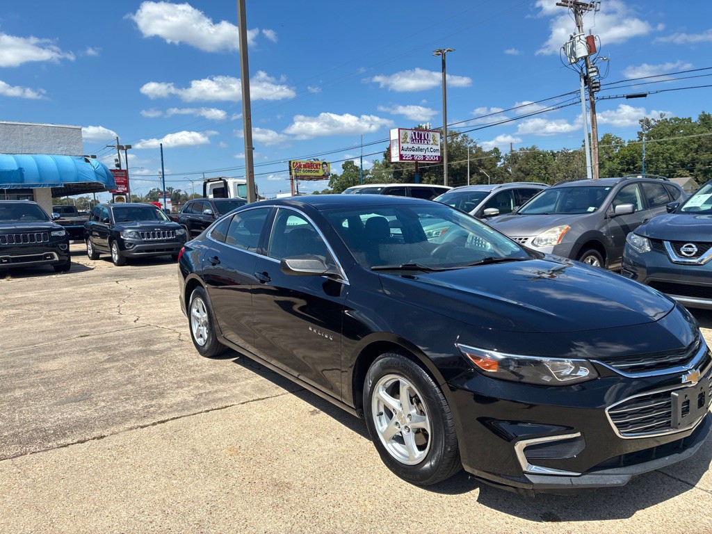 2017 Chevrolet Malibu Image 4