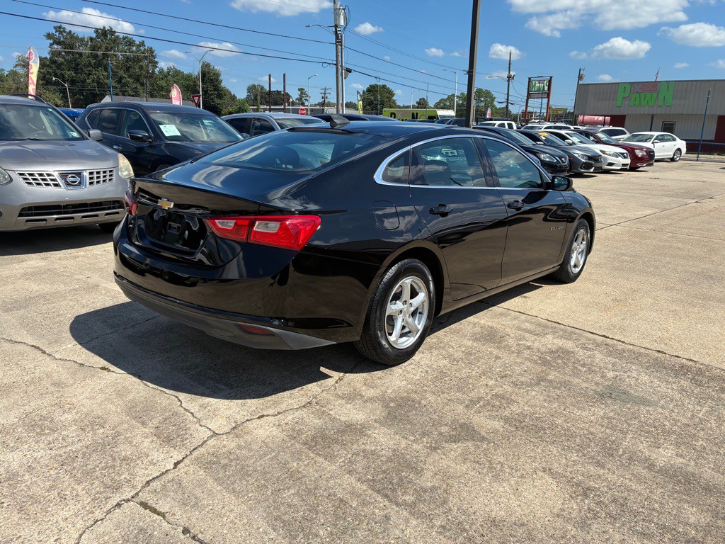 2017 Chevrolet Malibu Image 6