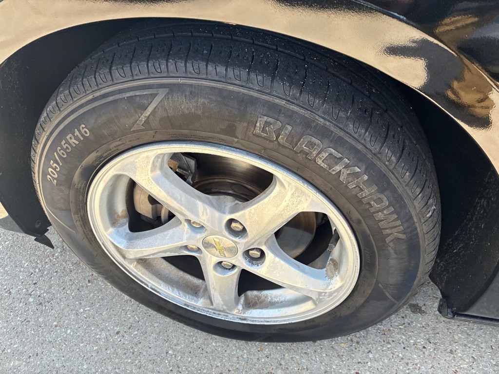 2017 Chevrolet Malibu Image 25